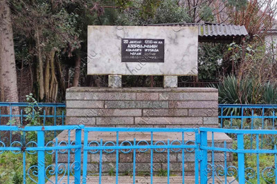 Azərbaycanda 20 yanvar şəhidlərinin xatirəsinə ilk abidə