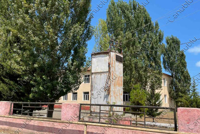 Astara: Şahağacı kənd məktəbinin şagirdləri təhlükə ilə üz-üzə
