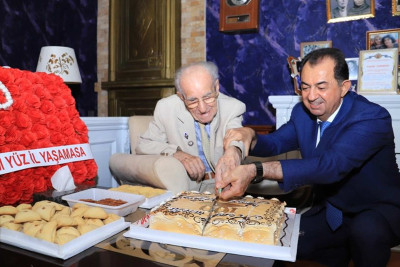 Lənkəran: Taleh Qaraşov el ağsaqqalı Kamal Kələntərlini təbrik edib