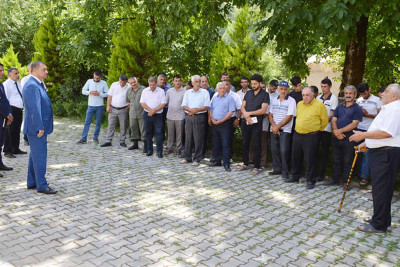Astara: icra başçısı Pəlikəş kəndində görüş keçirib