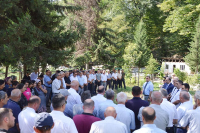 Astara: Qəzənfər Ağayev Rinə kəndində səyyar qəbul-görüş keçirib