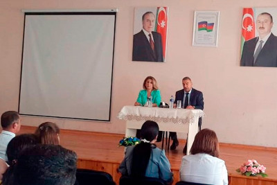 Regional Təhsil İdarəsinin sektor müdiri məktəb direktorları ilə görüşüb