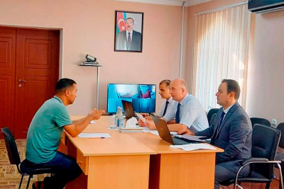 Lənkəran-Astara Regional Təhsil İdarəsinin müdiri vətəndaşlarla görüş keçirib