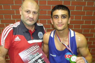 Lənkəran: boksçumuz Məhəmmədəli Qasımzadə Serbiyadan əlidolu qayıdıb