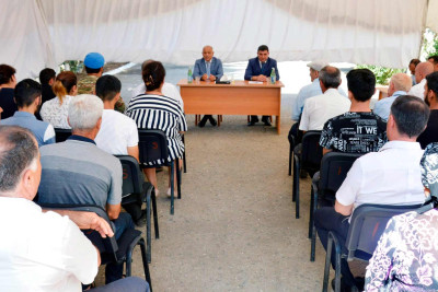 Araz Əhmədov Təzə Alvadı və Köhnə Alvadı kəndlərinə səfər edib
