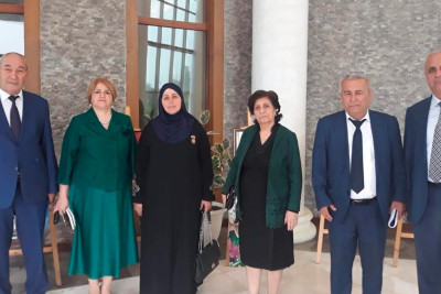 Cənub: İcra hakimiyyətlərinin əməkdaşları bir arada