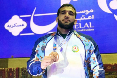 Masallıdan olan güləşçi Arif Niftullayev mundiala yollanır