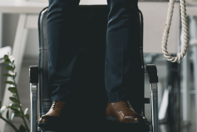 Lənkəran: icra nümayəndəsinin əməkdaşı intihar edib