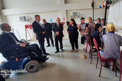 Məşhur Məmmədov Sənaye Məhəlləsindəki kurslarla tanış olub