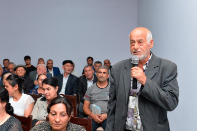 Lənkəran: icra başçısı Kənarmeşə, Seyidəkəran və Şilim kəndlərinin sakinləri ilə görüşüb