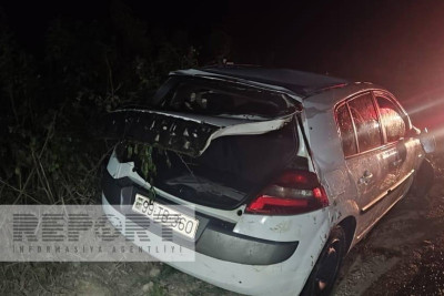 Masallıda avtomobil idarəetmədən çıxaraq kanala aşıb