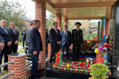 Lənkəran: icra başçısı şəhid Fariz Zülfüqarzadənin məzarını ziyarət edib