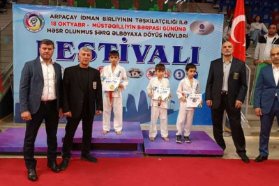Astara idmançıları Şərq əlbəyaxa döyüş növləri festivalında seçiliblər