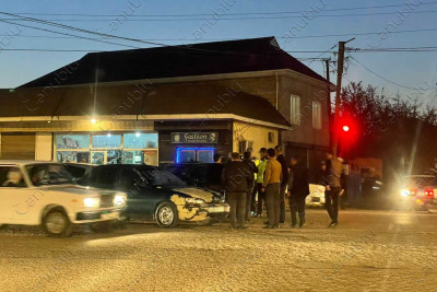 Lənkəranda qəza baş verib: şəhər yollarında tıxac yaranıb