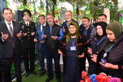 Lənkəran: icra başçısı şəhidimiz Mehdi Qənbərlinin məzarını ziyarət edib