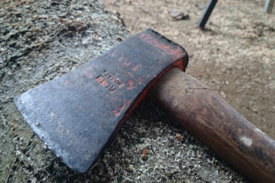 Cəlilabadda 21 yaşlı qadın baltalanıb