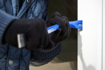 Masallıda evlərin birindən 3 min manat oğurluq edən şəxs saxlanılıb