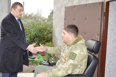 Astara icra başçısı Türkiyədə müalicə almış qazi ilə görüşüb