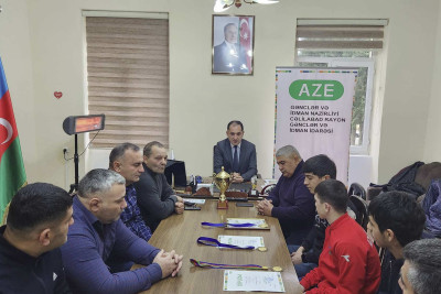 Cəlilabadda qalib boksçular fəxri fərmanlarla təltif ediliblər