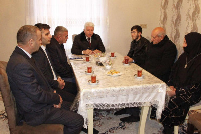 Rafiq Cəlilov şəhid Bilal Rzayevin ailəsini ziyarət edib