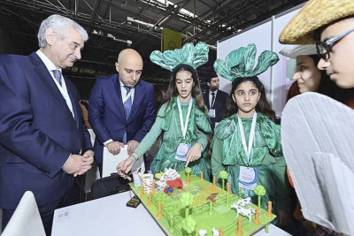 Cənublu şagirdlər Beynəlxalq STEAM Azərbaycan Festivalında çıxış edirlər