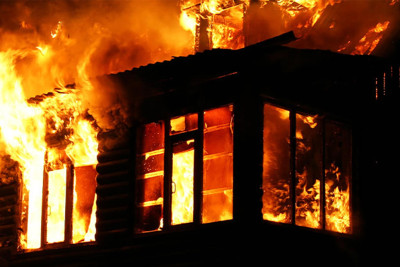 Lənkəranda yaşayış evində yanğın baş verib