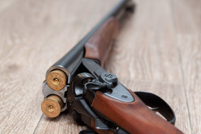 Astarada polis rayon sakininin ov tüfəngini götürüb