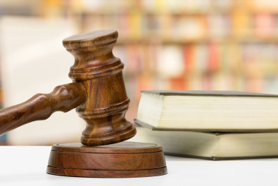 Bir sıra məhkəmələrə sədr və hakimlər təyin olunub