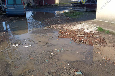 Lənkəran: mərkəz sakinlərinin istifadə etdiyi yol yararsızdır