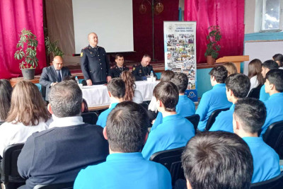 Lənkəranda polislər gənclərlə maarifləndirici tədbir keçiriblər