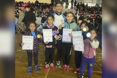 Astaralı güləşçilər Gəncə şəhər açıq birinciliyində uğur qazanıblar