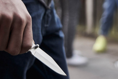 Lənkəran: Gəgiran kənd sakini özünə bıçaqla xəsarət yetirib