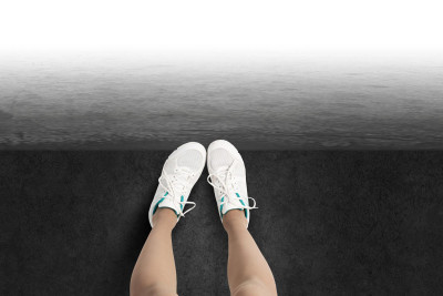 Masallıda şagird özünü direktora görə məktəb binasından atıb?- İddia