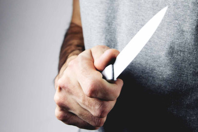 Astarada gənc oğlan nişanlısına 4 bıçaq zərbəsi endirib