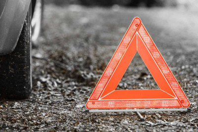 Lənkəran sakini avtomobilini geriyə hərəkət etdirərkən piyadanı vurub