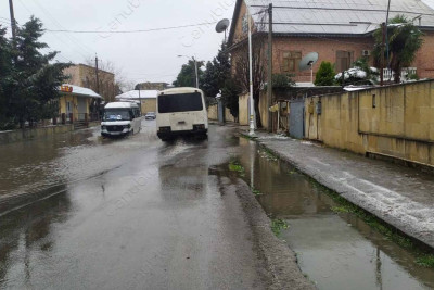 Lənkəranda yağış yağdı, küçələri sular basdı