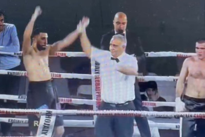 Lənkəranlı boksçu professional döyüşdə qalib olub