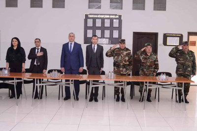 Hərbi hissədə "Heydər Əliyev İli"nə həsr olunmuş tədbir keçirilib