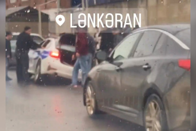 DYP avtomobili xəndəyə düşüb