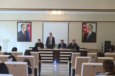 Lənkəranda Heydər Əliyevin anadan olmasının 100 illiyi münasibətilə rəsm sərgisi keçirilib
