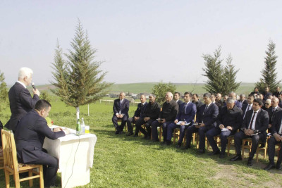 Cəlilabadın icra başçısı kənd sakinləri ilə görüşüb
