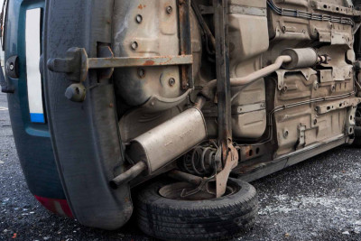 Cəlilabadda avtomobil aşıb: 5 nəfər xəsarət alıb