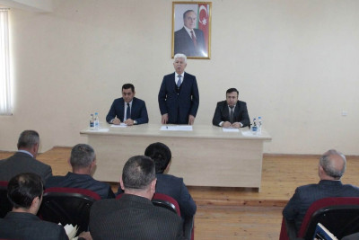 Rafiq Cəlilovun sakinlərlə görüş vaxtı
