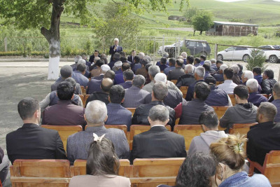 Cəlilabad icra başçısı sakinlərlə görüşüb