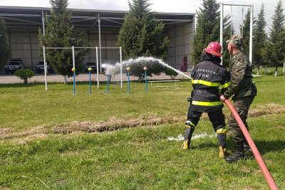 Lənkəranda gənc xilasedici və yanğınsöndürən yarışının zona birinciliyi keçirilib