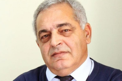Astaralı yazıçının kitabı İstanbulda işıq üzü görüb