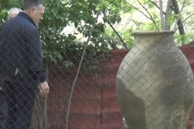 Talış dağlarında tapılan küp qorunub saxlanılır