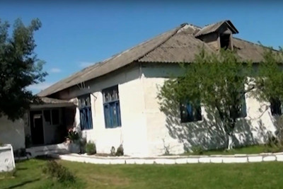 1973-cü ildə tikilən Vilvan kənd bağçasının binası təhlükəli vəziyyətdədir