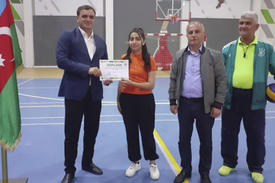 Lənkəranda voleybol turniri baş tutub