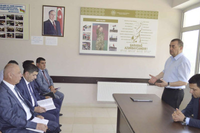 Qəzənfər Ağayev Anbuba kənd sakinləri ilə görüşüb
